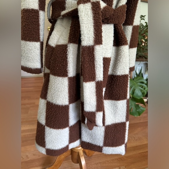 Hutch Juni Checkered Belted Teddy Coat - Picture 4 of 8